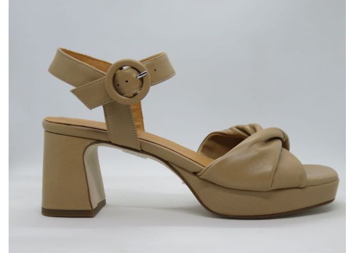 Ctwlk 19875 Sandalen Camel