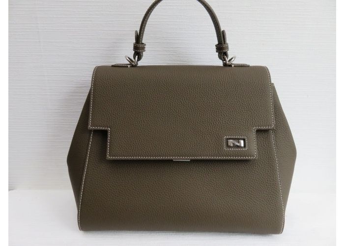 Nathan-baume 21800  Bruin